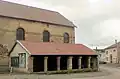 Ehemaliges Lavoir vor der Kirche