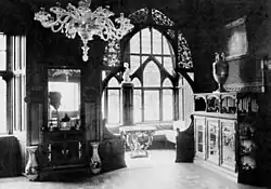 Salon der Prinzessinnen Mary und Friederike im Schloss Marienburg im Jahr 1867