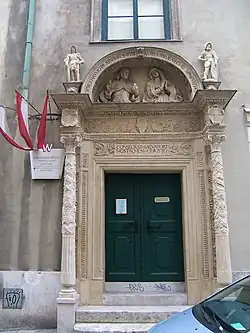 Eingang Salvatorkirche in Salvatorgasse