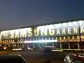 Nachtansicht der Samsung-Arena (Februar 2008)