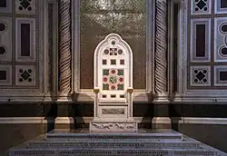 Die Kathedra des Papstes als Bischof von Rom in der Apsis der Lateranbasilika