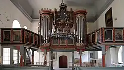 Orgelempore und Orgel