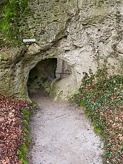 Hühnerloch im Felsengarten