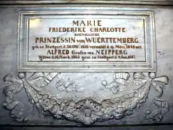 Inschriftentafel des Sarkophags.