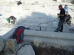 Brunneneinfassung Kaiserstein, auch Mannersdorfer Stein