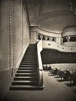 Aufgang vom Saal zu den Logen, Cines-Theater, 1913