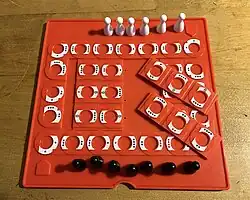 schaska, Spielmaterial