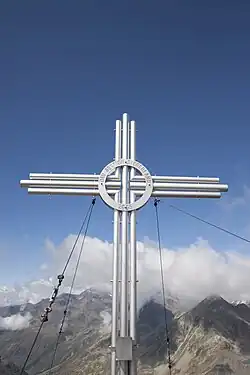 Das neue Gipfelkreuz, 2006 erneuert