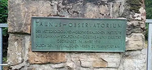 Schild Taunus Observatorium 2020