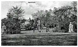 Musenfiguren im Schillerhain (um 1920)