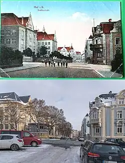 Oben eine Postkarte von 1923 (links Schule, leicht rechts Straße), und 2023. Oben Menschen im Bild, unten Autos.