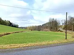 Der Schlenker Bach (von links kommend) mündet in die Lüttgenau