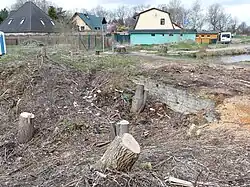 Blick von innen gegen verschüttetes Oberhaupt