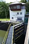 Unterhaupt der Schleuse mit ehemaligem Steuerhaus