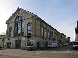 Retortenhaus, links daneben, nicht sichtbar der Kohlenschuppen