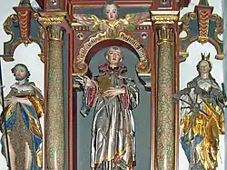 Die Heiligenfiguren des nördlichen Seitenaltars