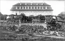 Gartenfront des Schlosses