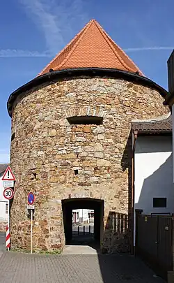 Wehrturm der Burg Frankenstein
