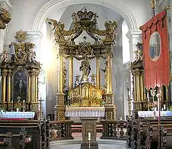 Altarraum der Schlosskirche Gereuth