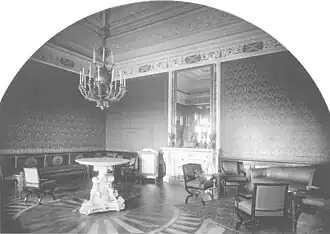 Gelbes Zimmer der Königin (= Nr. 15).