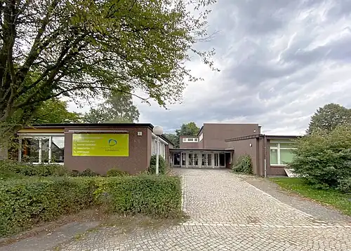 Poppenbüttler Stieg, Eingang