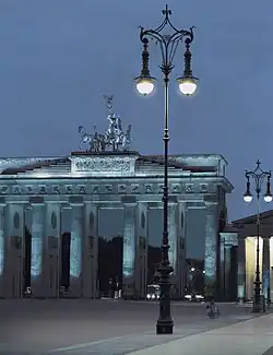 Schupmann-Kandelaber am Brandenburger Tor in Berlin-Mitte