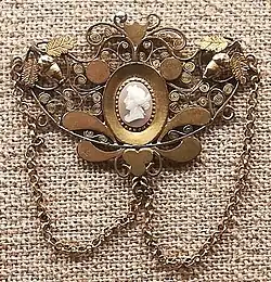 Schuwe, mehrteiliges Schmuckstück, Sammlung Irene Steiner