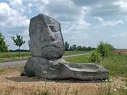 „Sitzstein“, am oberen Rundweg um den Markkleeberger See (2006)