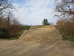 Freitreppe mit Geländer