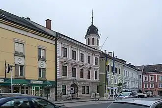 Stadtplatz mit Rathaus