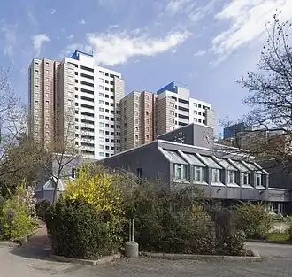 Waldshuter Zeile, Hochhäuser von Dieter Fischbach