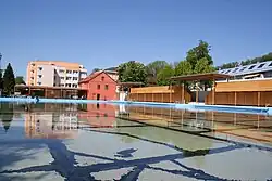 2008 nach den Umbauetappen, noch vor der Sanierung des Schwimmbeckens