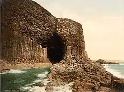 Fingal’s Cave auf Photochromdruck (um 1900)