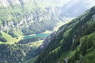 Seealpsee von der Ebenalp aus fotografiert