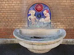 Seevogelschulhaus Brunnen, Wasser, Wind, Wellen, 1924, Basel. Von Franz Peter Wilde (1895–1980)