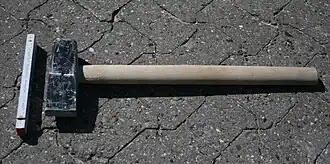 Setzhammer mit einer Schneide