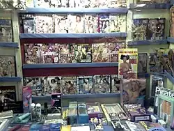 Angebot an pornografischen Magazinen in einem Sexshop in Amsterdam