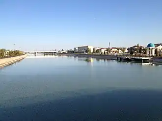 Der Kanal Schawat in Urganch