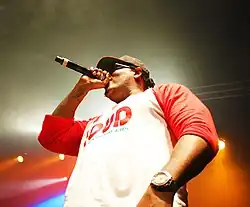 Sheek Louch bei einem Auftritt im Jahr 2014