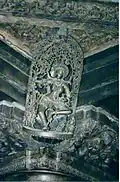 Konsolfigur einer tanzenden salabhanjika im Chennakesava Temple, Belur