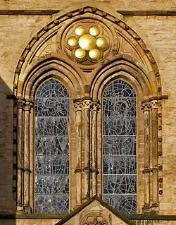 Siebensonnenfenster, Biforium