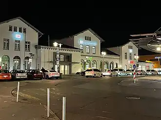 Empfangsgebäude – Blick vom Sieg Carré