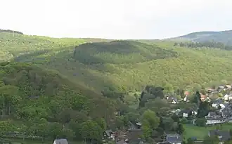 Simberg; vorne links sein Westsüdwest-Ausläufer Simrich