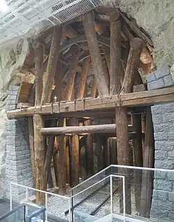 1:1-Modell des Tunnelausbaus mit Originalteilen im Deutschen Museum München