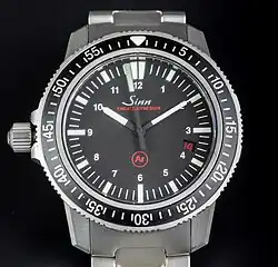 Taucheruhr Sinn „Einsatzzeitmesser 3“ (EZM&nbsp;3), geschützt vor Stoß, Druck und Magnetfeldern