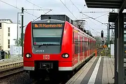 S-Bahn Rhein-Neckar im Bahnhof Sinsheim