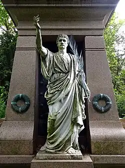 Skulptur Triumphator, Nordfriedhof Düsseldorf