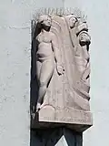 Skulptur, Susanna im Bad und Fortuna, Spuma die Mare,(Meeresschaum) 1958, Apotheke, St. Johann Vorstadt 58, Basel, Inschrift Fortuna 1464 – 1958 Susanna