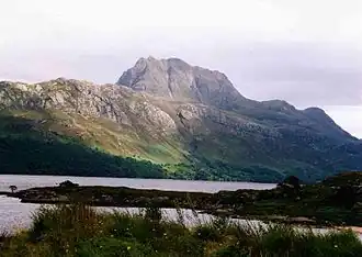 Der Slioch von Loch Maree aus gesehen