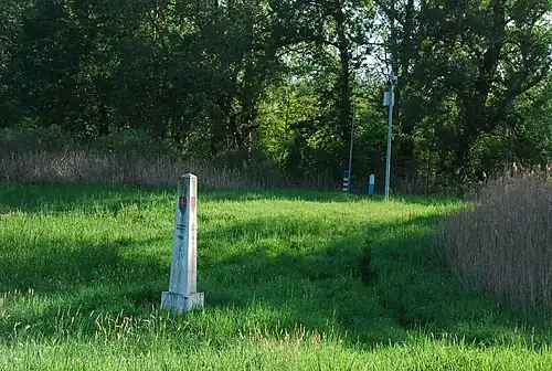 Grenzobelisk nahe dem Dreiländereck Slowakei-Ukraine-Ungarn
